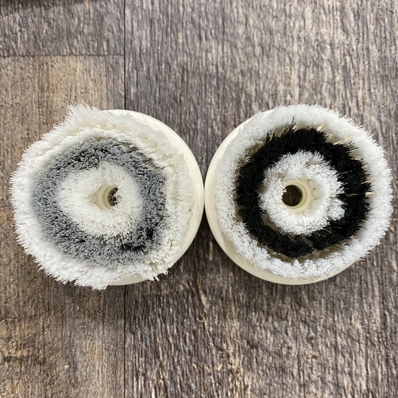 Vanity Planet Facial Cleansing Brush - Picture 4 of 4